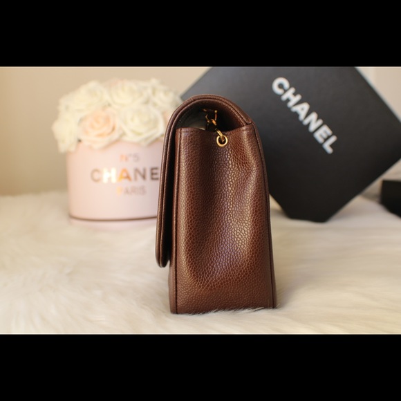 ❌SOLD❌Chanel Caviar Diana Cocoa Brown w/ 24k GHW - Picture 5 of 16
